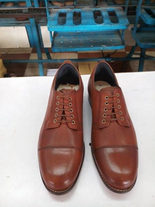 Geox, Clarks, Pierre Cardin genuine surplus India