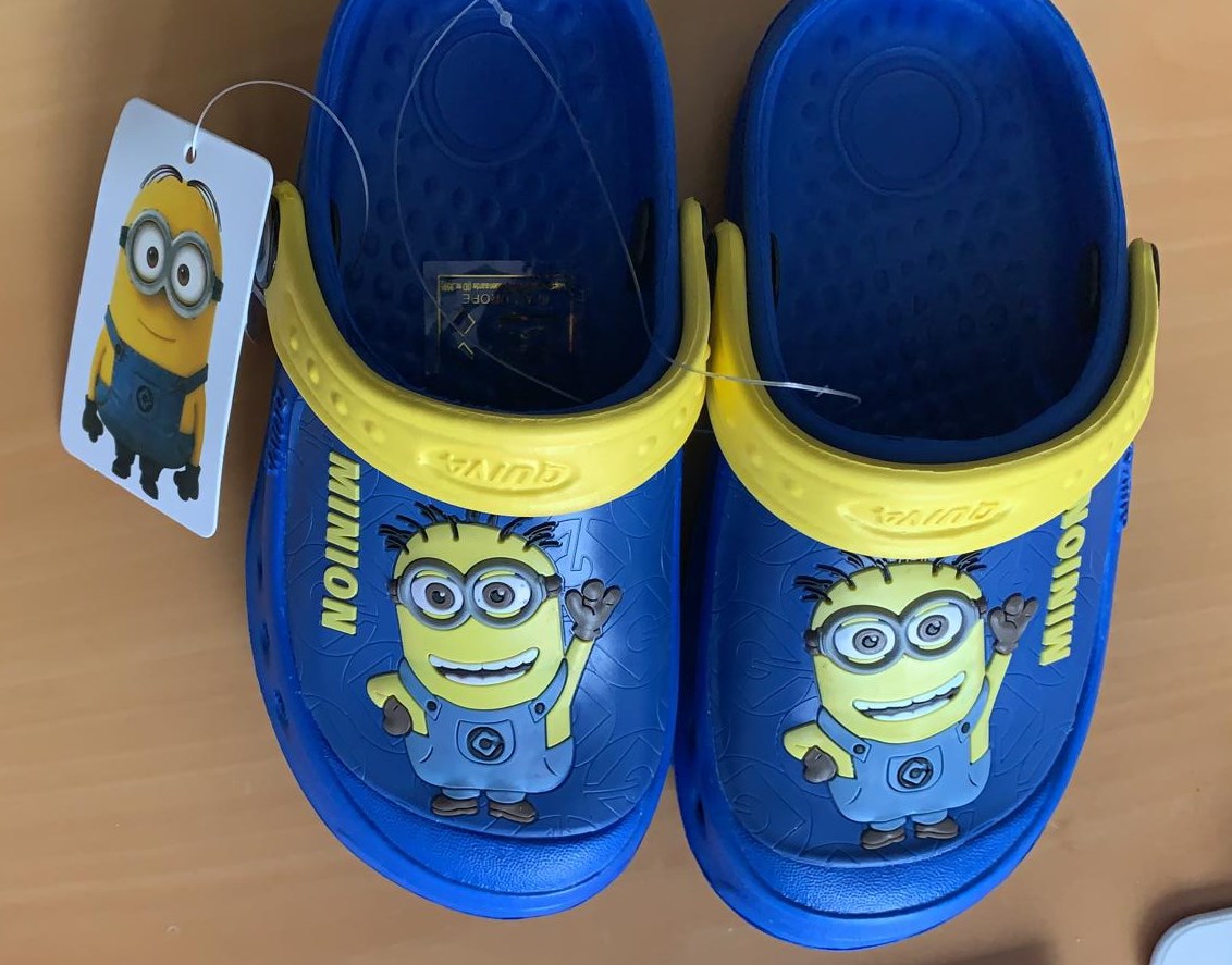 Offer branded children's slippers Europe