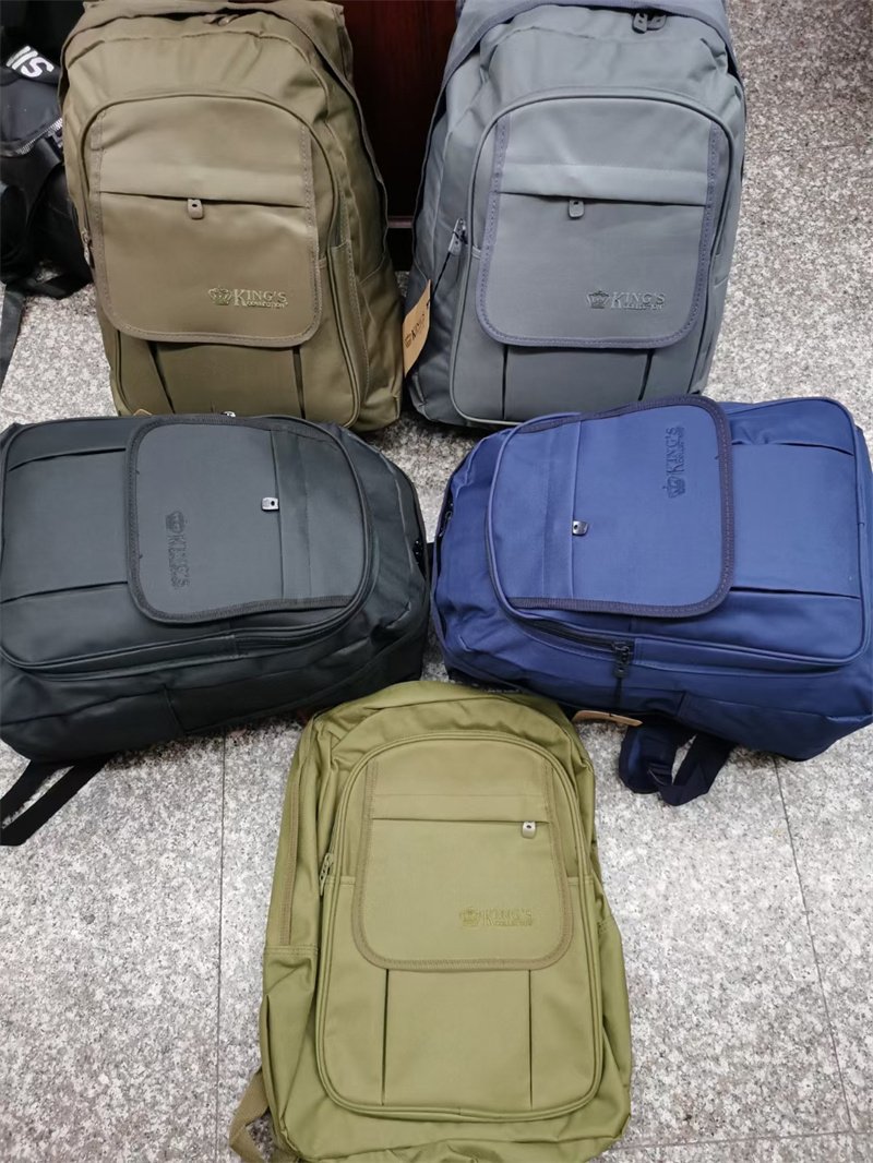 42979 - 40K pcs of backpack China