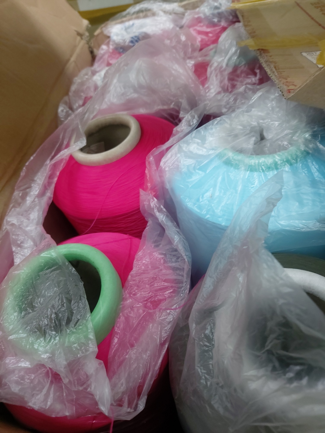 48761 - Dyed yarn stock Korea