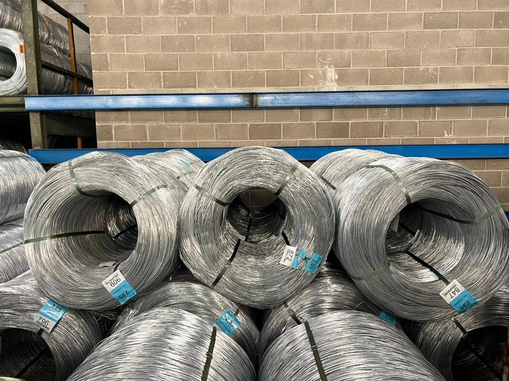 49110 - Stock of galvanized wire Europe