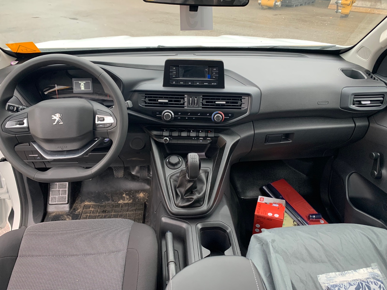 49772 - Peugeot Landtrek Double Cab 2.4 Europe