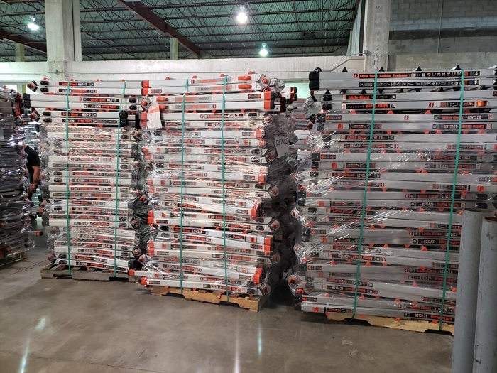 50924 - NEW Little Giant Multi Ladder Truckload USA