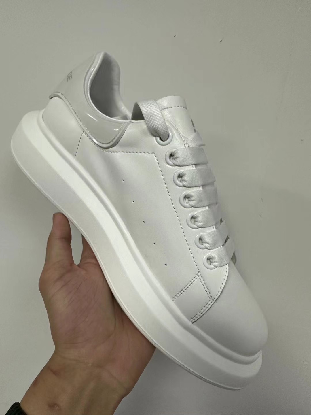 50943 - Men's/Lady's shoes China