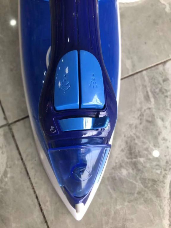 51492 - Electric Iron China