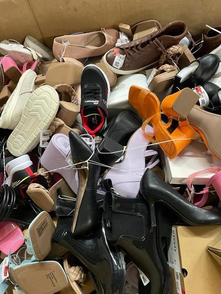 52688 - New Target Shoes USA