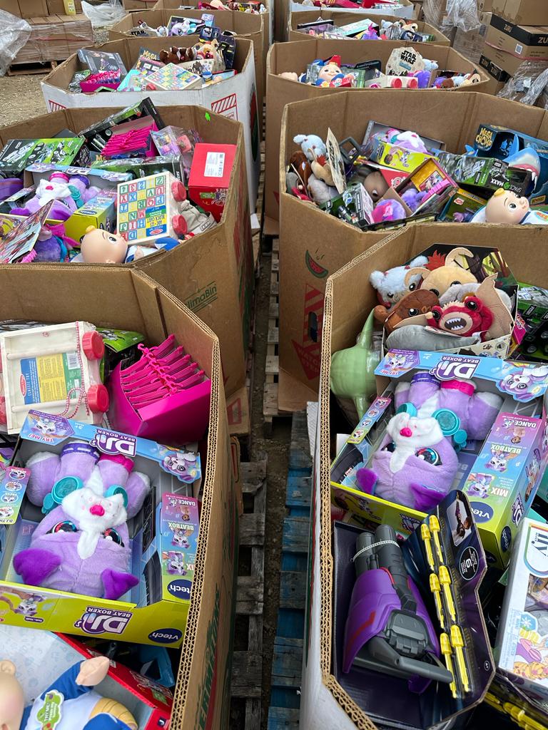 52840 - Toys from Target---2 loads USA