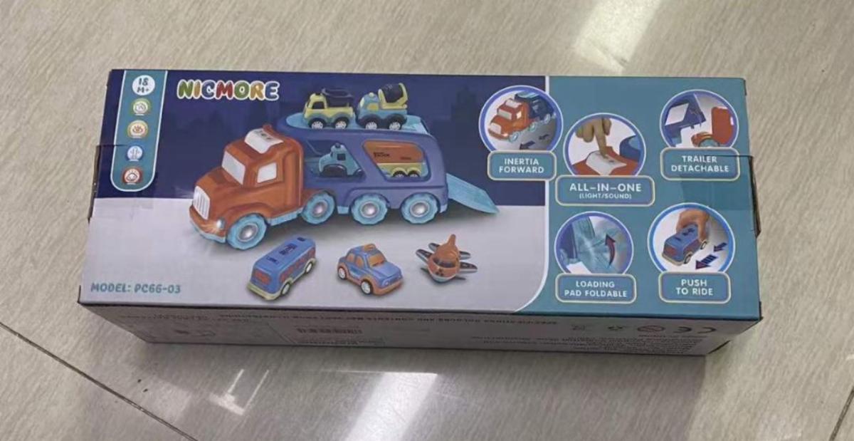 53890 - Boy Toys 5 in 1 Carrier Toy Trucks USA